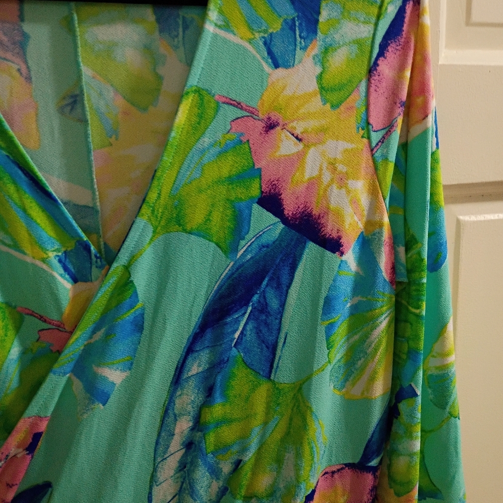 BOLD  Floral Wrap Dress - Aqua, Blue & Green.Pit To Pit 21". Length 41' - Picture 4 of 5